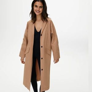 Aritzia NWT Skylar Honey Beige trench coat